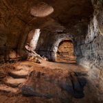 Suðurland 7. júlí – spennandi dagsferð – Hellarnir við Ægissíðu, Flúðir, Skálholt, Laugarvatn